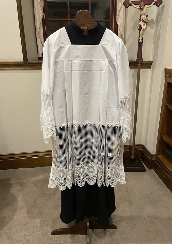 Beautiful Suplice 50cm Guipure lace