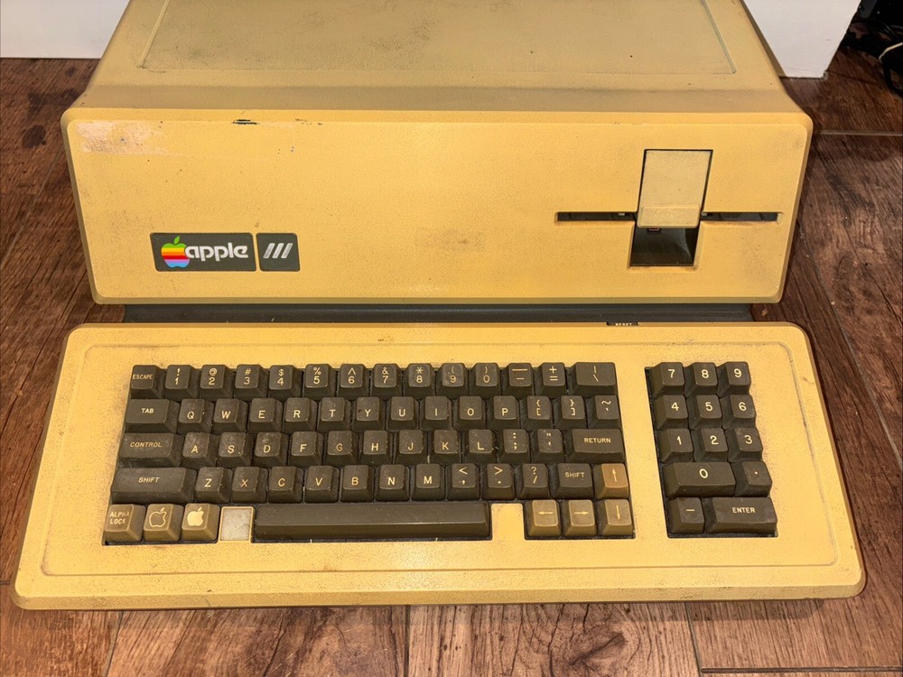 Apple III 256 Computer