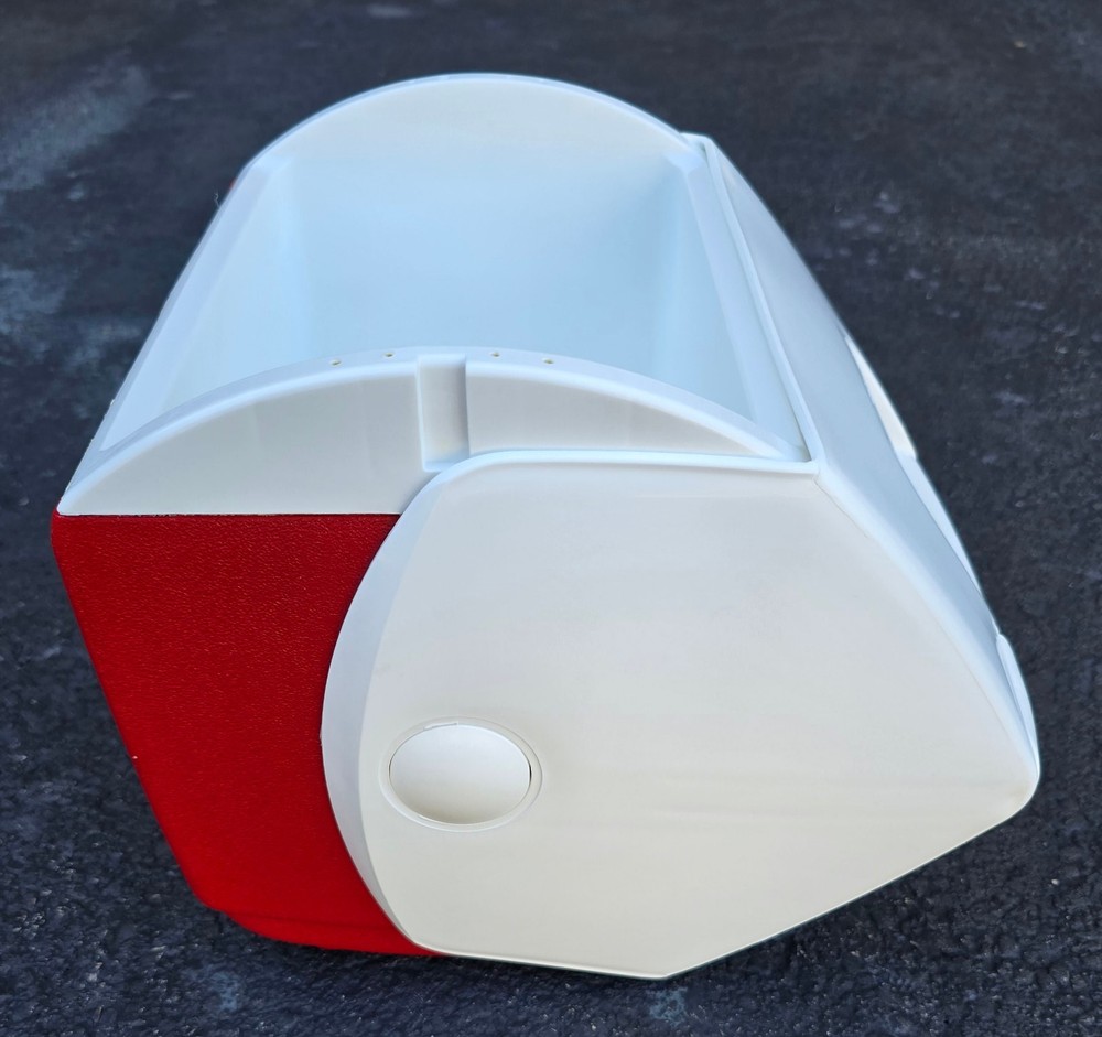 SNAP-ON TOOLS IGLOO COOLER RED & WHITE NEW