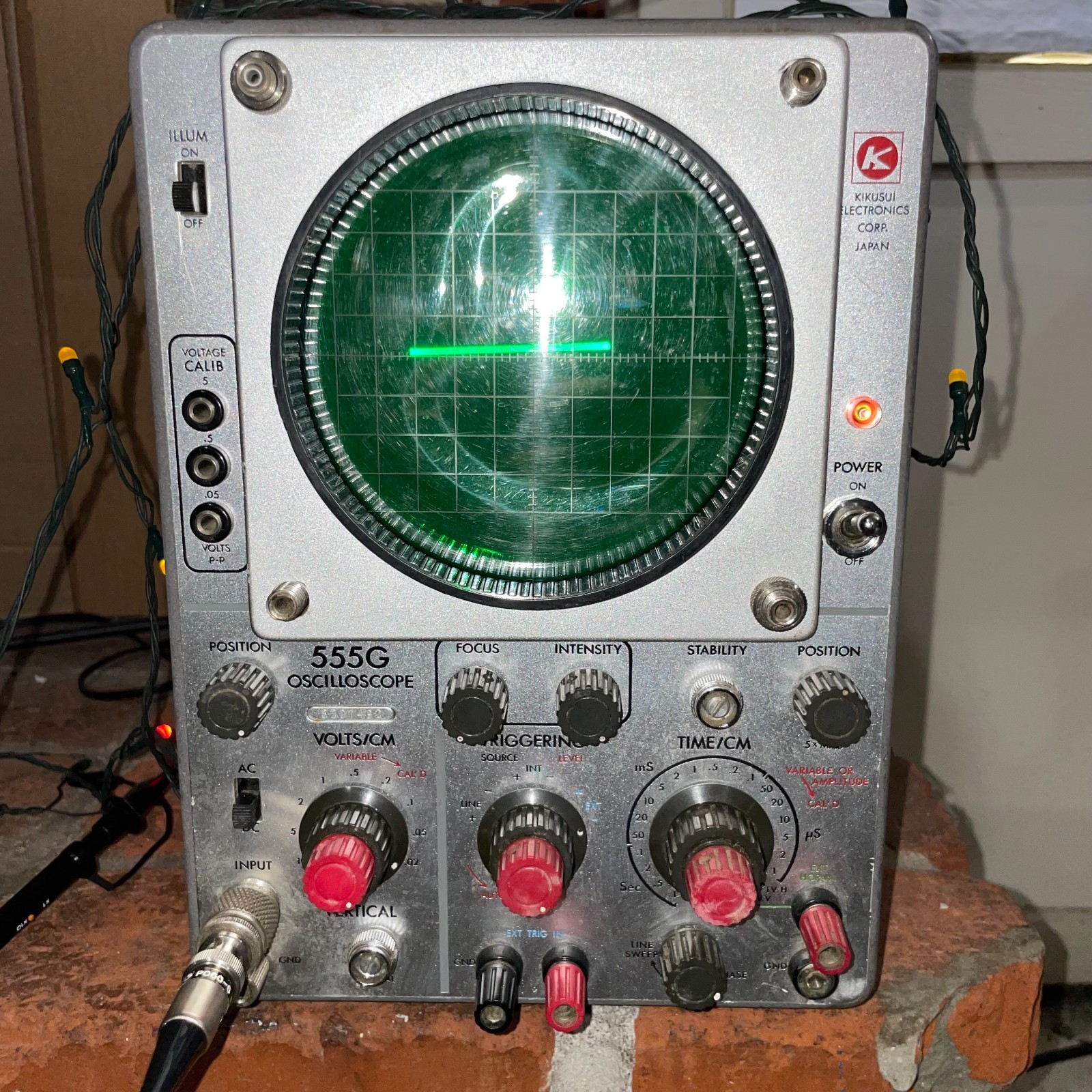 Kikusui CRT Oscilloscope Model 555G 1 MHz 2 Channel