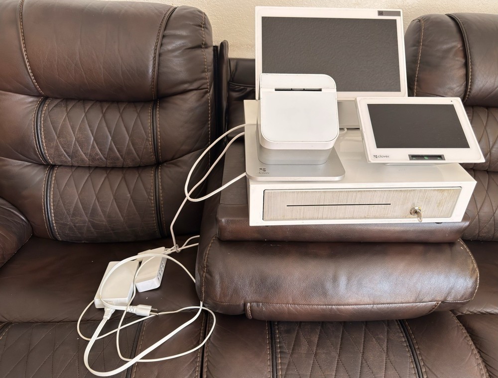 Clover POS System Cash Drawer Receipt Printer Touchscreen Card Reader