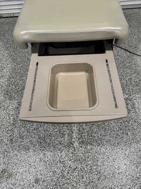 Ritter 304 Exam Table