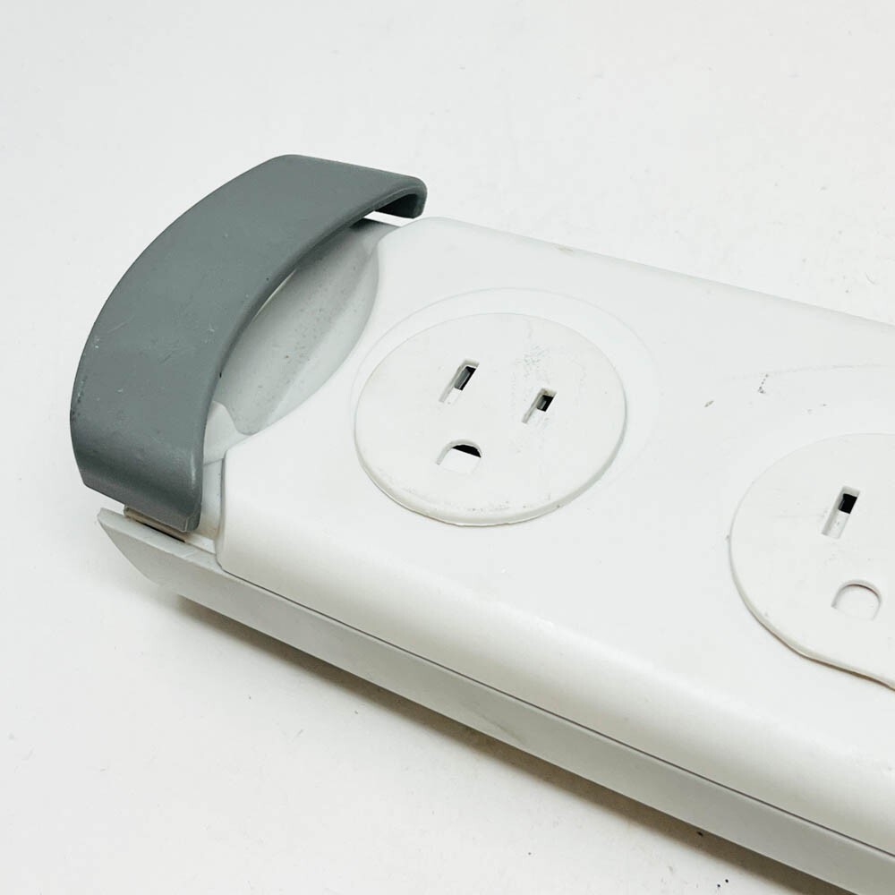 Belkin Surge Protector w/ 7 AC Outlet Socket & Dostar DSIEC2e-EV16P Plug