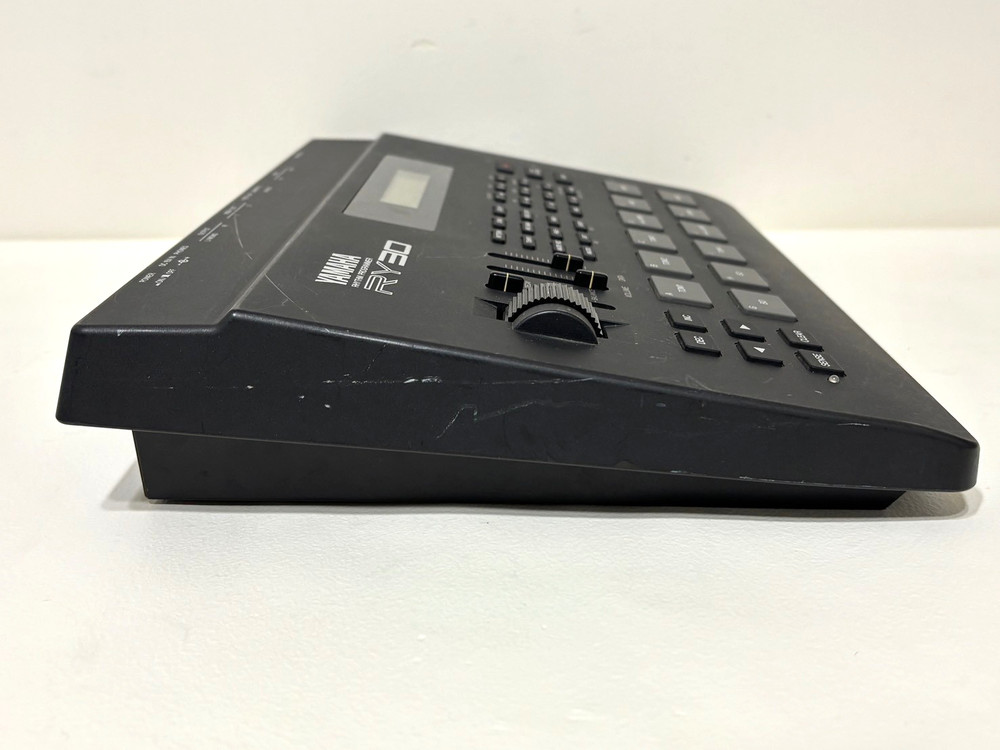 YAMAHA RY30 Rhythm Programmer Drum Machine From Japan