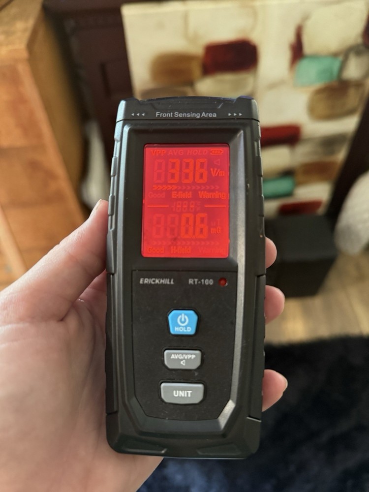 ERICKHILL EMF Meter LCD Digital Electromagnetic Field Radiation Smart Detector