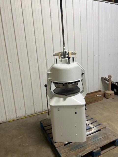Dutchess 36 Part Divider Rounder - Model JN - Refurbished