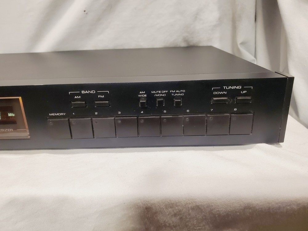 ROTEL RT-850A AM/FM Stereo Tuner