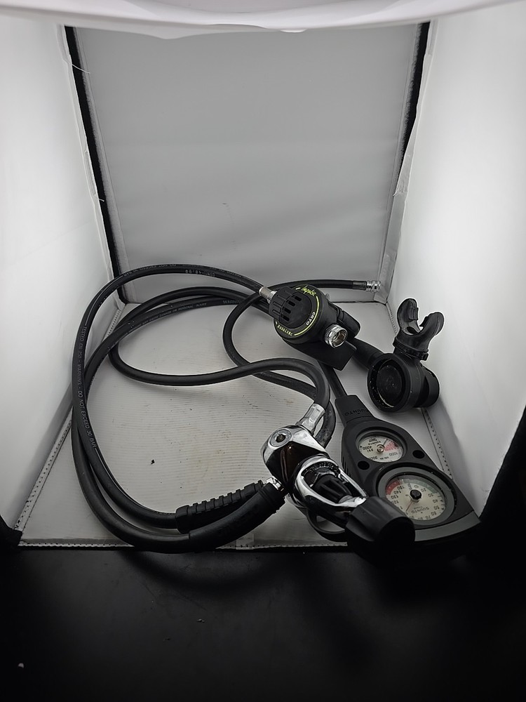 Aqua Lung Impulse US Divers Regulator w/ Suunto 2 Gauge Console UNTESTED