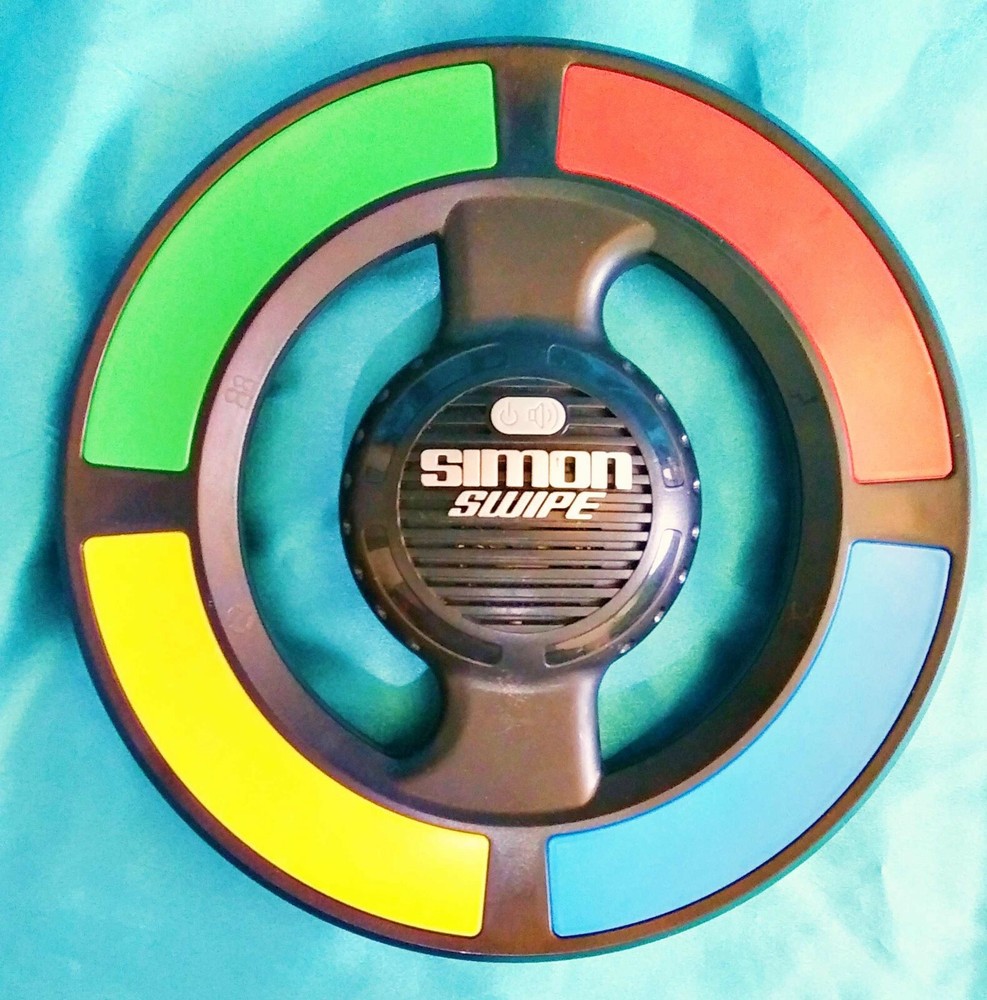 SIMON SWIPE - Hasbro Handheld Interactive Game 8+ years