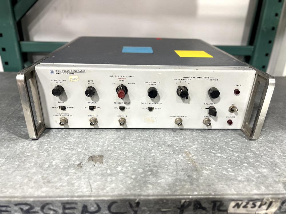 HEWLETT PACKARD HP 216A Pulse Generator