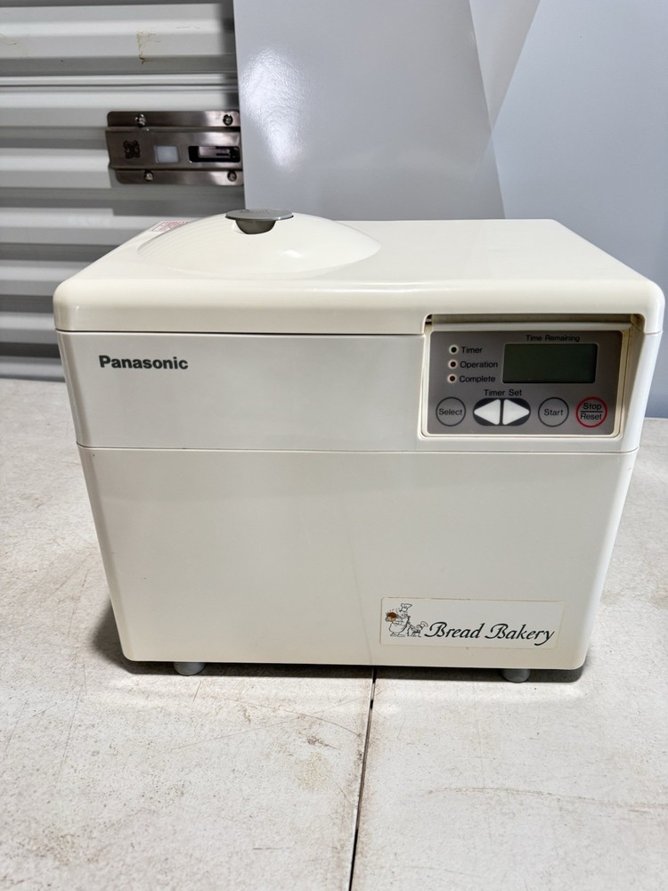 Panasonic SD-BT2P White Bread Bakery Automatic 1 Pound Bread Maker Machine japan