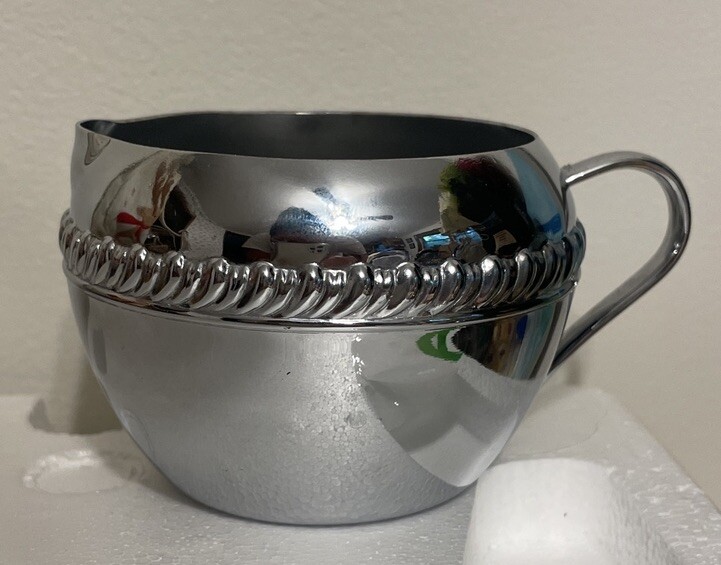 Irvinware 1971 Silver Plated Creamer Cup Chrome Mirror Finish Tableware