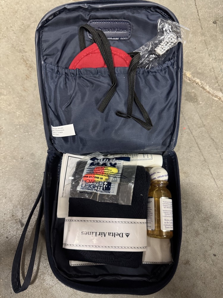 Delta Airline Travel Kit