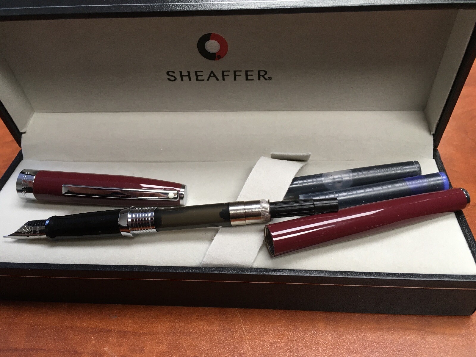 Sheaffer Sagaris Gloss Wine “F” Nib Fountain Pen