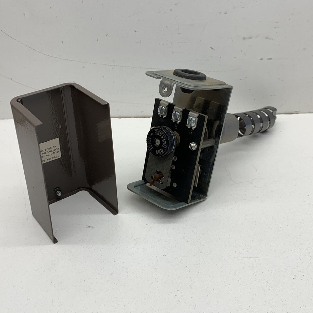 Lennox 3AHD4B3B Flame Detector Sensor