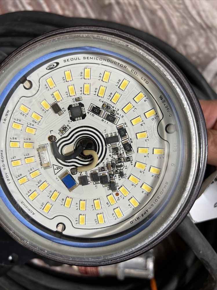 KH Industries Explosion Proof LED Light String HSD117C-SAMX03-Y14K1-H