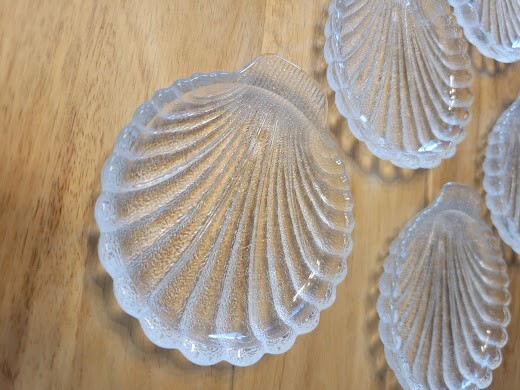 5 Rogers Silver Clamshell Shell Shaped Glass Coasters Set & Silver Plated Holder