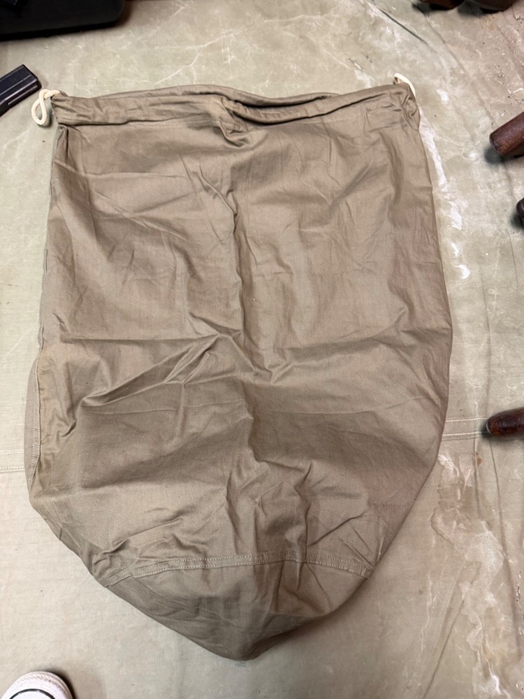 ORIGINAL WWII US ARMY INFANTRY BARRACKS LAUNDRY CARRY BAG-1944