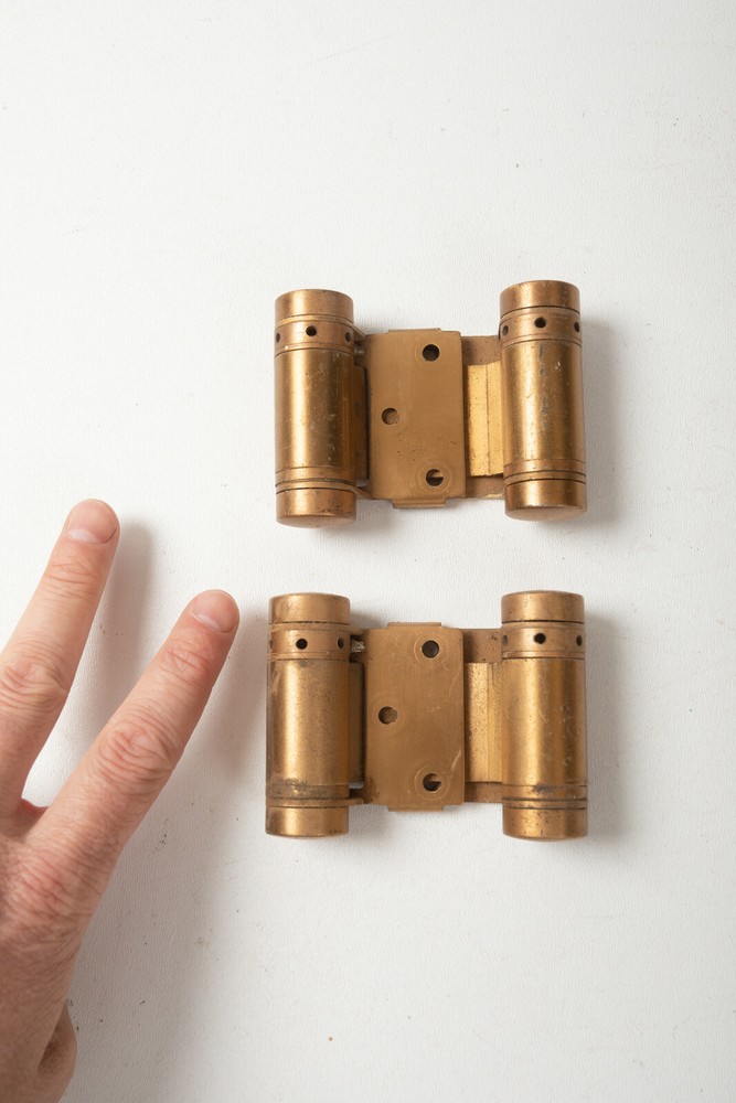 Milwaukee Hardware Double Acting Spring Door Hinges Medium (B9A) 2.75" Saloon
