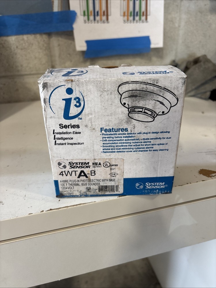 System Sensor 4WTAR-B Smoke Detector, 4-Wire -