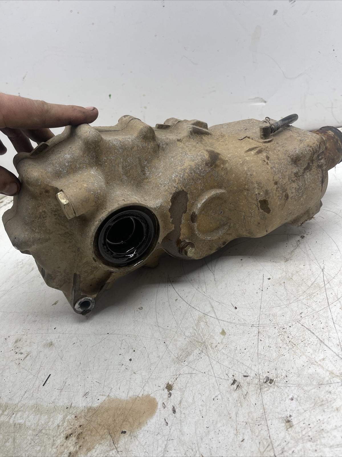 Yamaha 09-14 Grizzly 550 700 Rear Differential Diff Gearbox Assembly