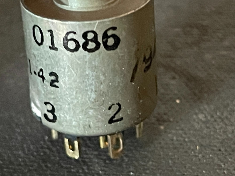 Round Switch Toggle RCL SW-281-42