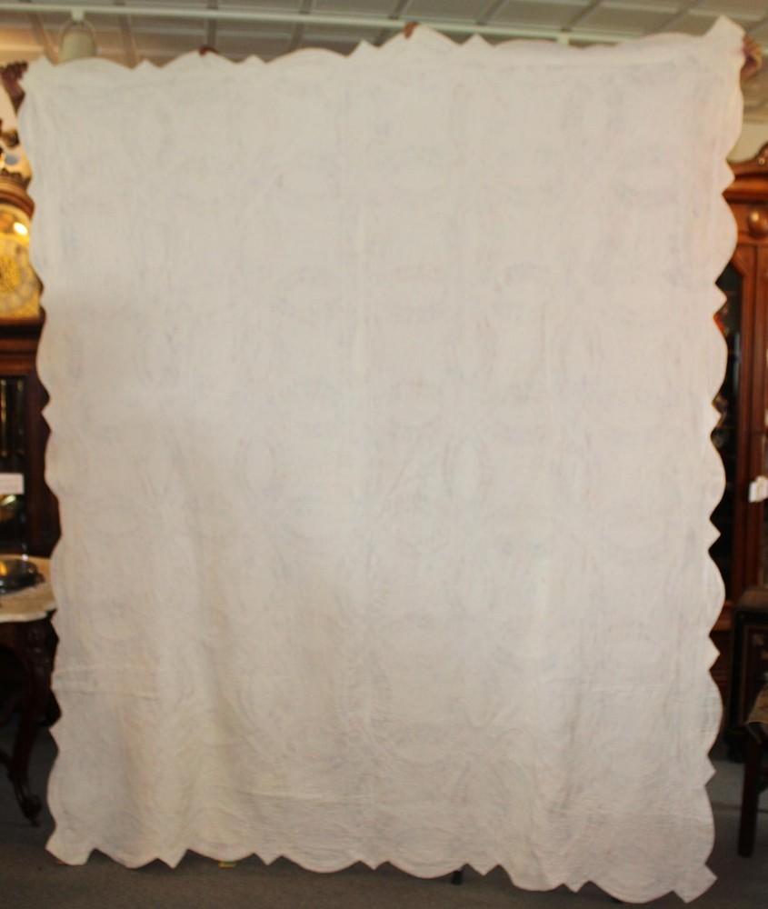Antique Double Wedding Ring Pattern Pieced Quilt –