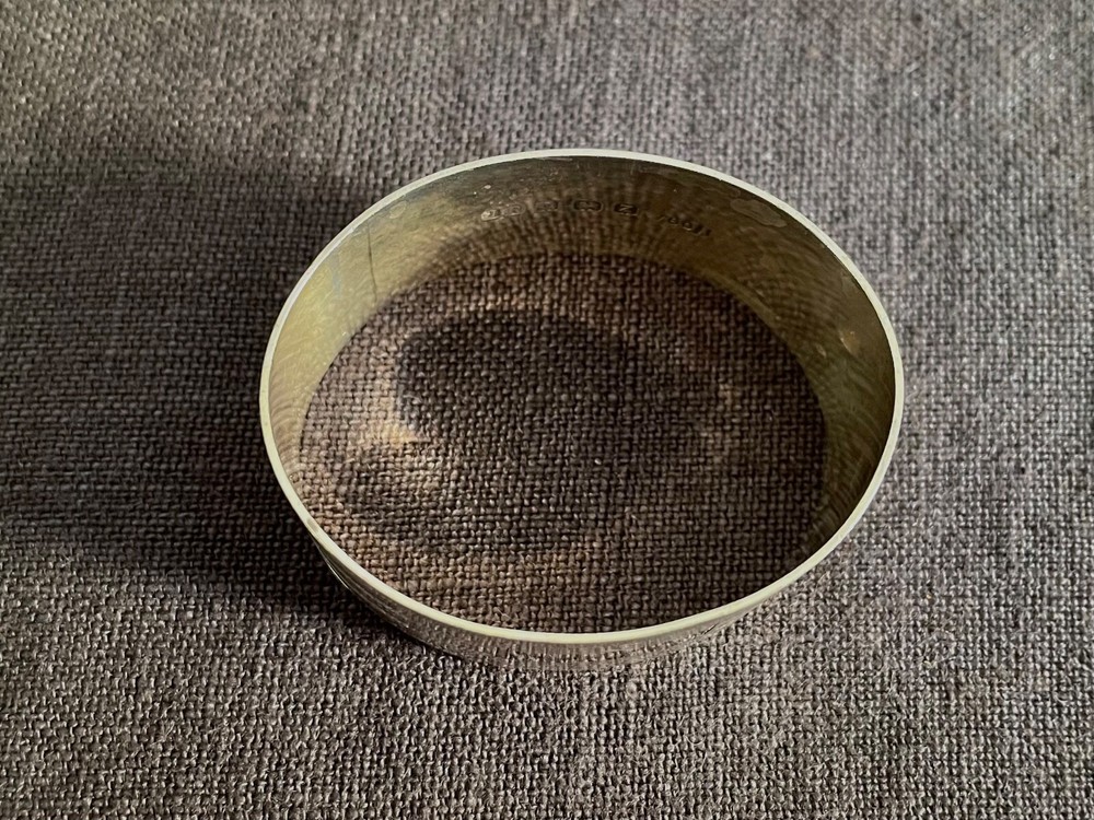 ANTIQUE STERLING SILVER NAPKIN RING