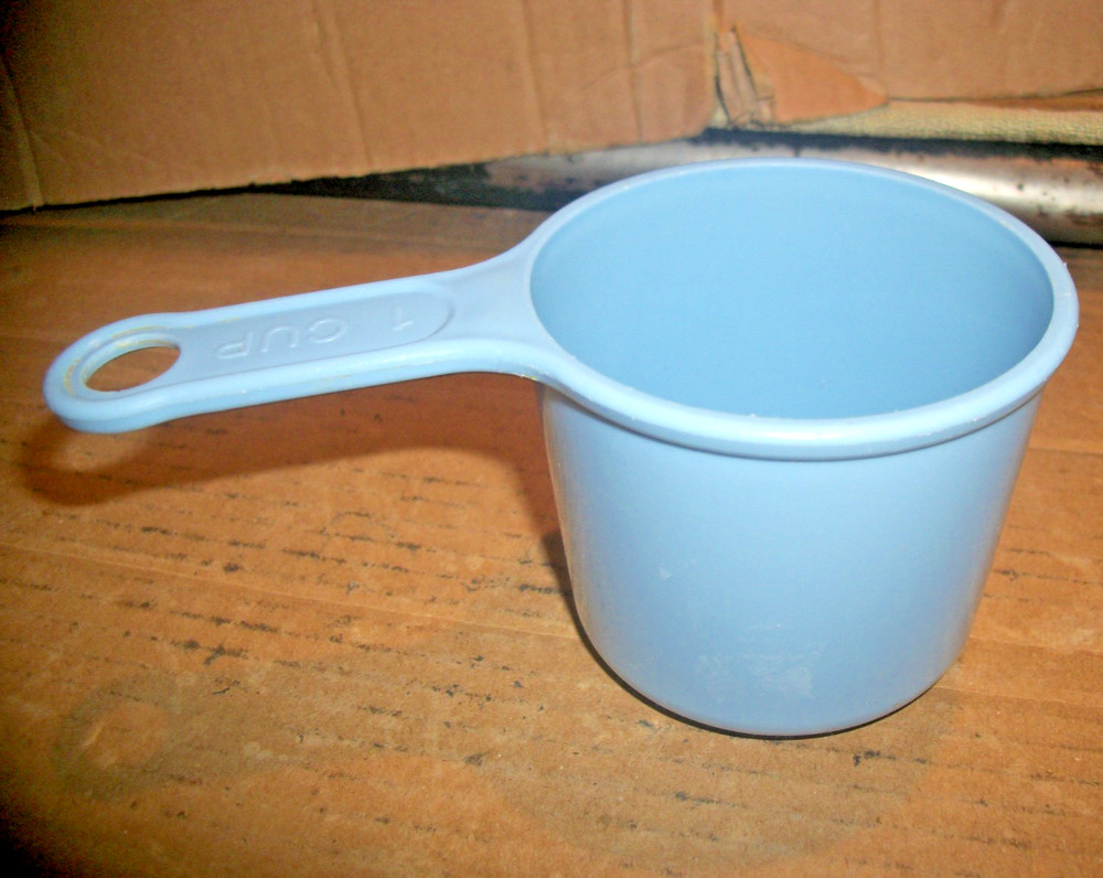Vintage Replacement Rubbermaid Blue Plastic Measuring Cup 1 Cup Size