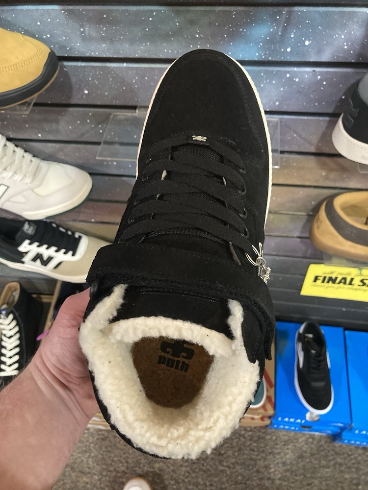 Ipath Grasshopper Shearling Waxed Suede size 10.5