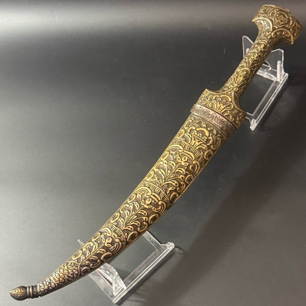 ANTIQUE ARABIC SILVER CHISELED DAGGER DAMASCUS WOOTZ BLADE RUBY GEMSTONE sword