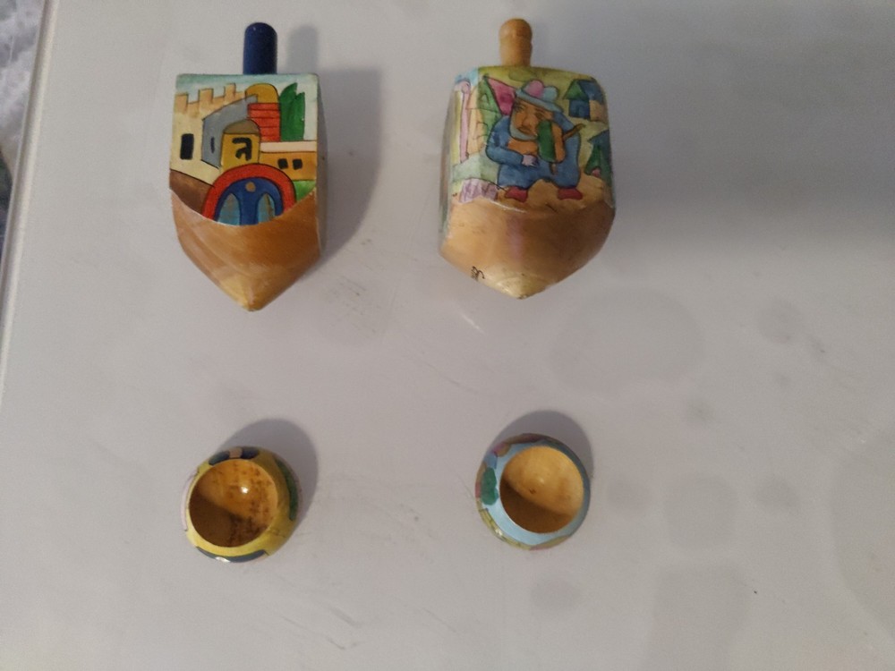2 Small Wooden Dradels