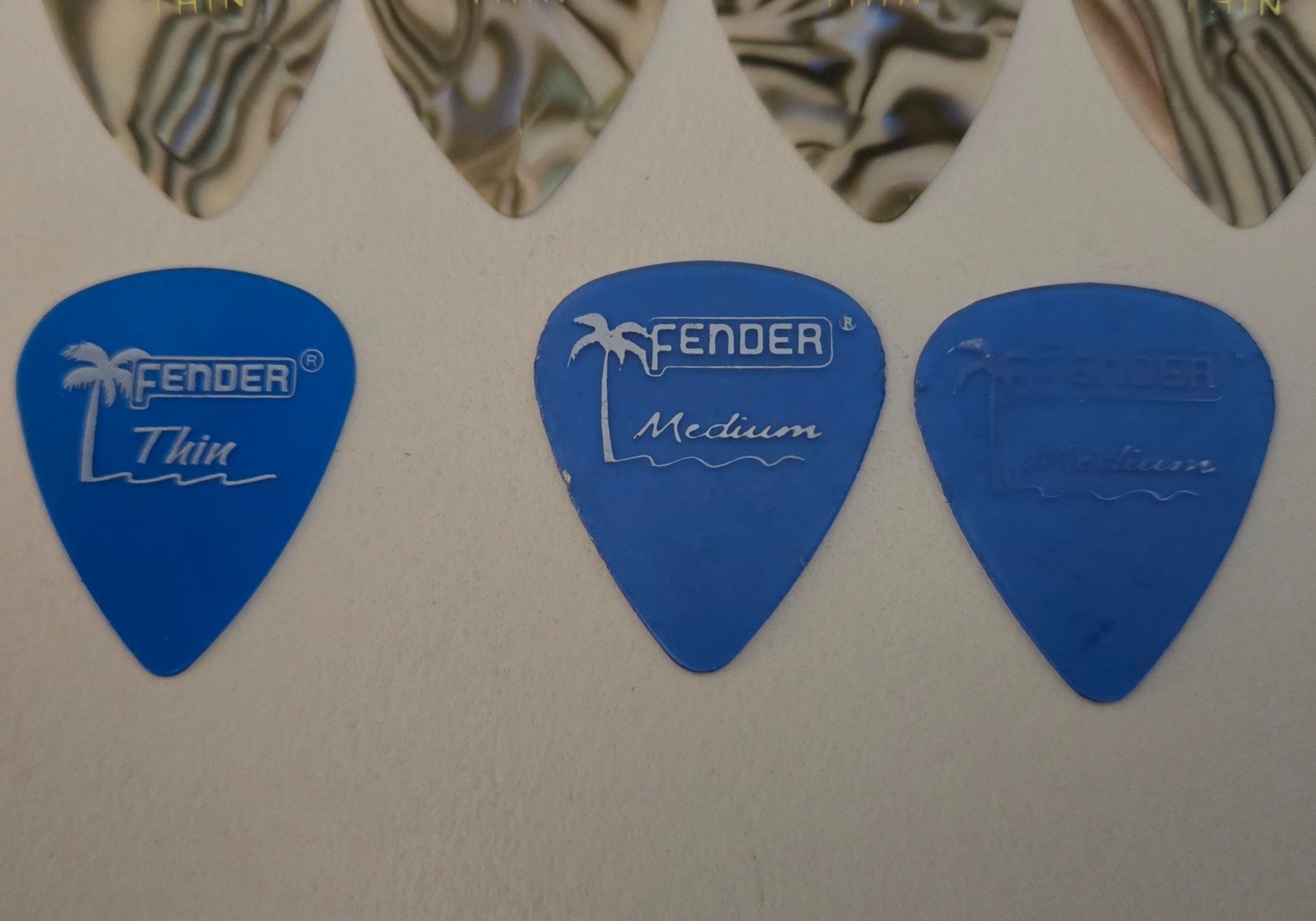 (8) 5 Celluloid 3 Lake Placid Blue Fender Guitar Picks & Jim Dunlop Pick Holder