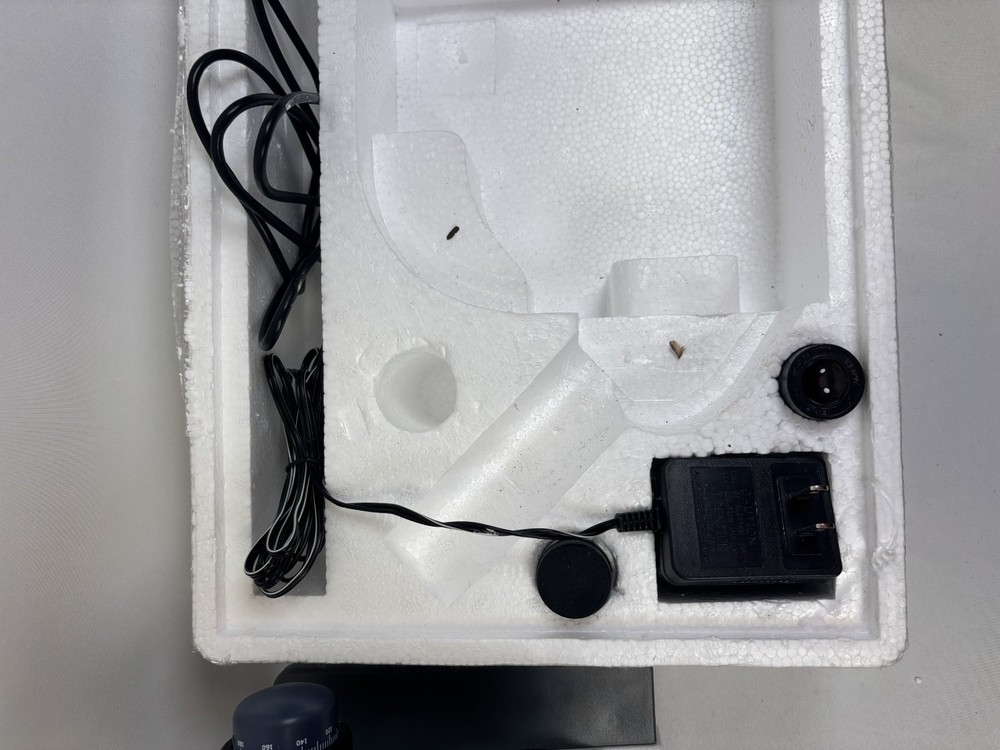 AmScope M150C Compound Monocular Microscope