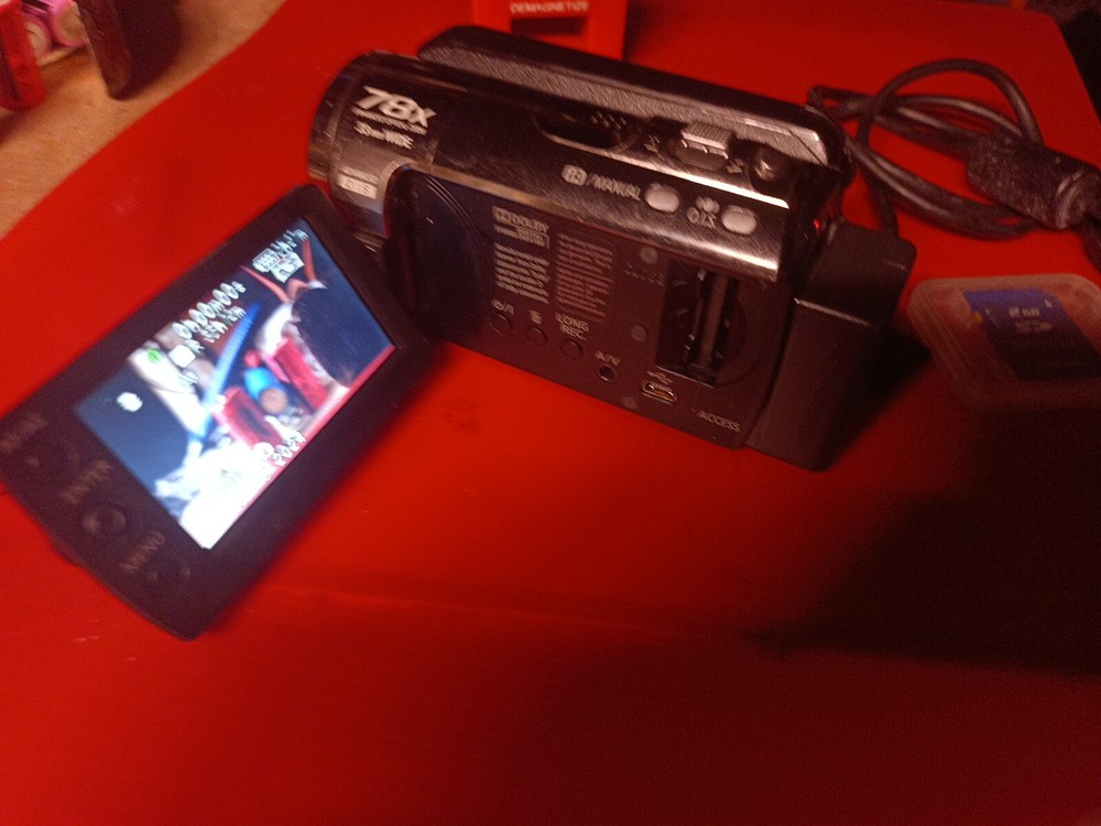 Panasonic SDR-H85 80GB HDD Mini Camcorder