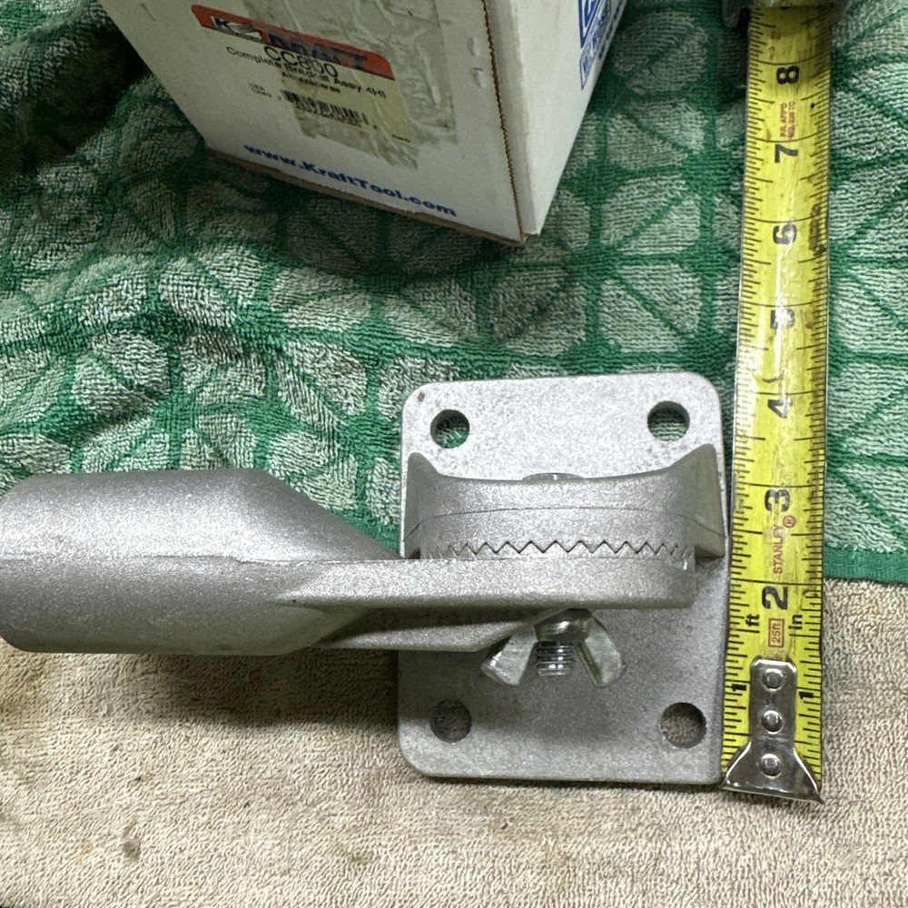 Kraft Tool Cc800 Bull Float Bracket, 4-Hole, Cast Aluminum