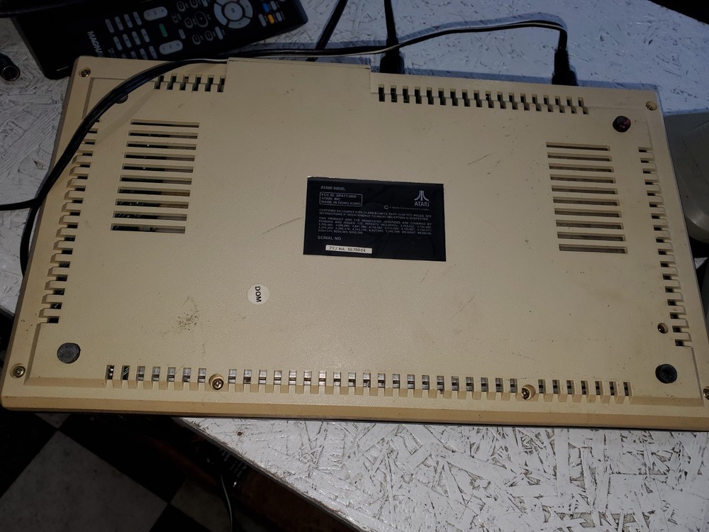 Atari 800XL Tested/Working View Pics