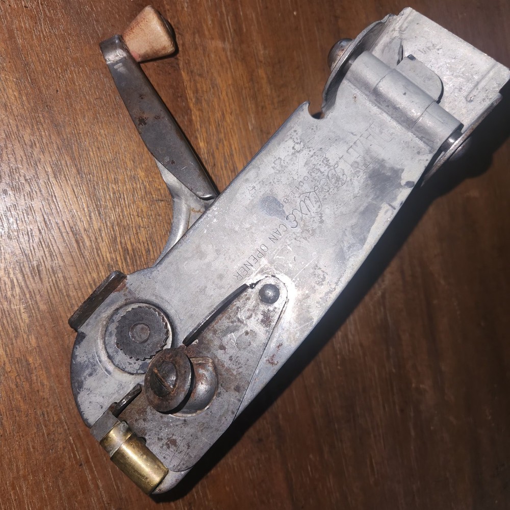 Dazey Deluxe Model 80 Can Opener