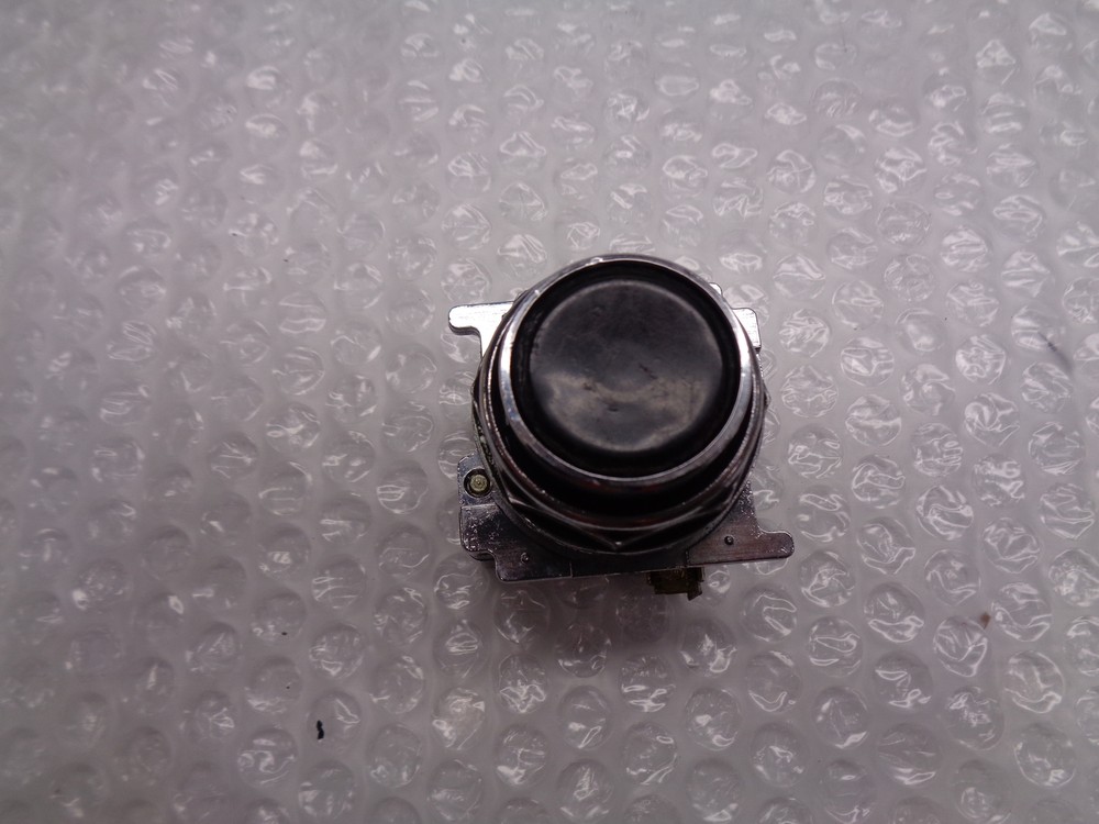 INDUSTRIAL SPARE T53 3089 PUSHBUTTON BLACK NSNP