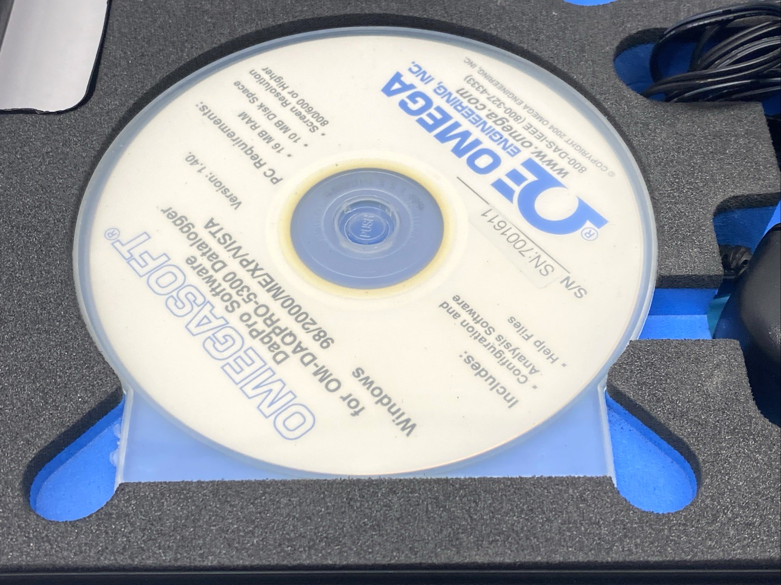 Omega DB5300-OM Portable Handheld Data Logger 8-Ch OM-DAQPRO-5300