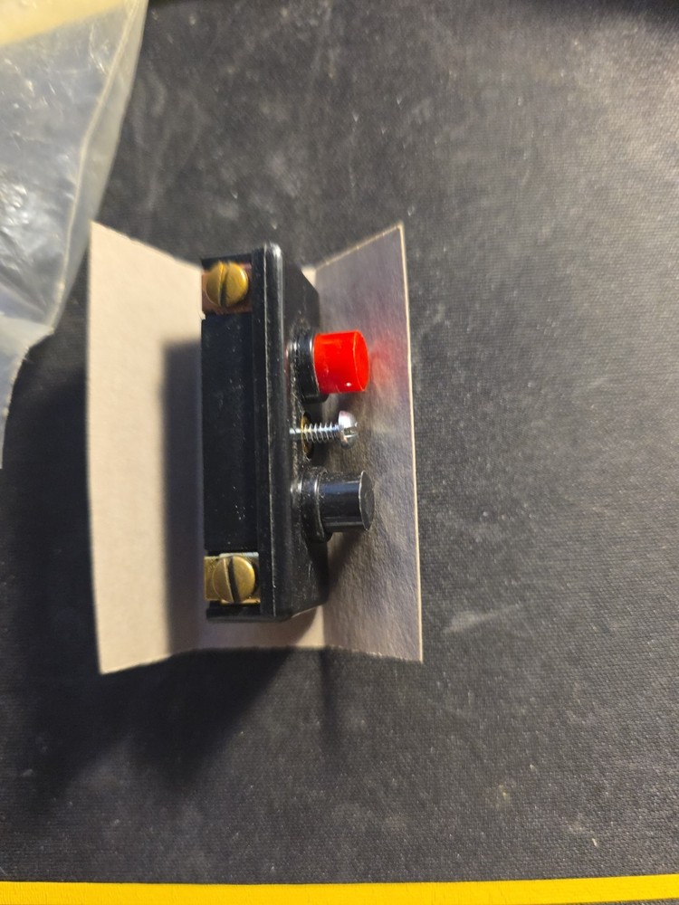 Edwin gaynor Switch 1055-1