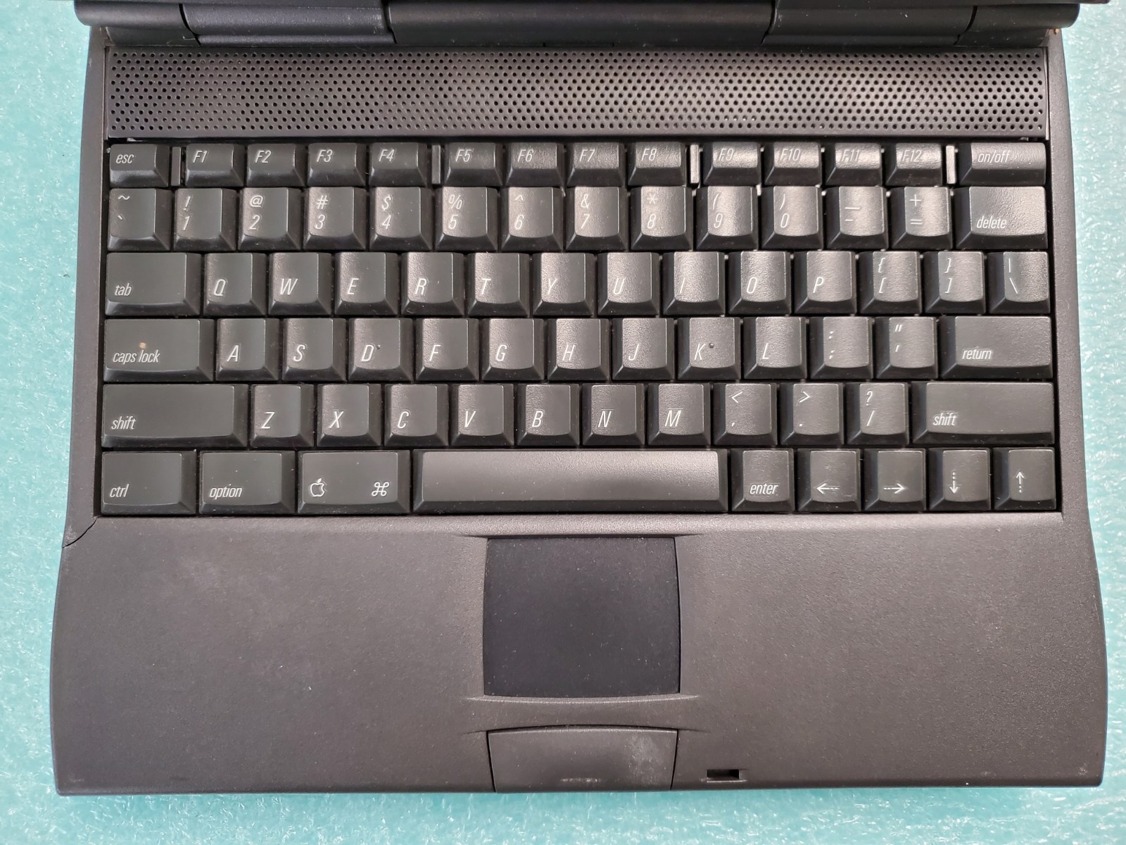 Vintage Apple Macintosh PowerBook 1400c *Displays/READ* | LP336