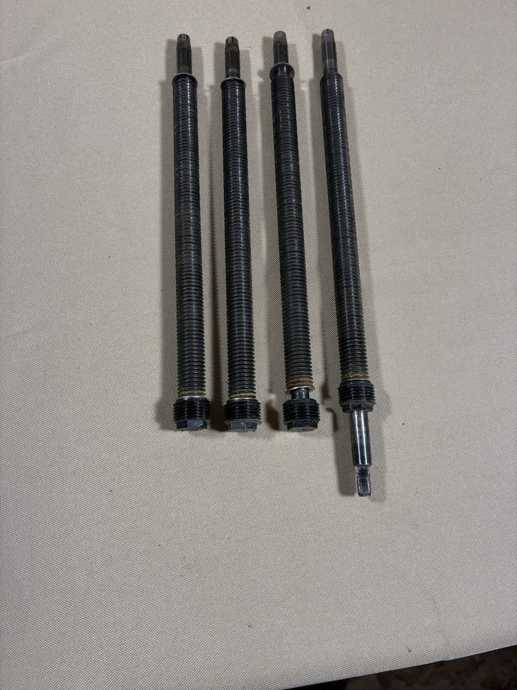 INCA 570 JOINTER PLANER Thread rods for raising and lowering the thickness table