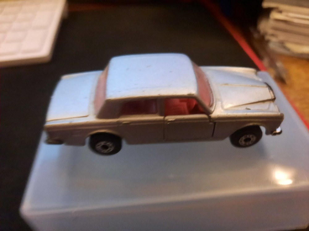 Matchbox 1-75 Die cast MB39 Rolls Royce Silver Shadow
