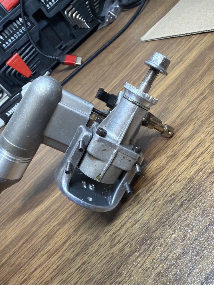 Vintage ENYA 19-V RC Nitro Model 400 Airplane Engine