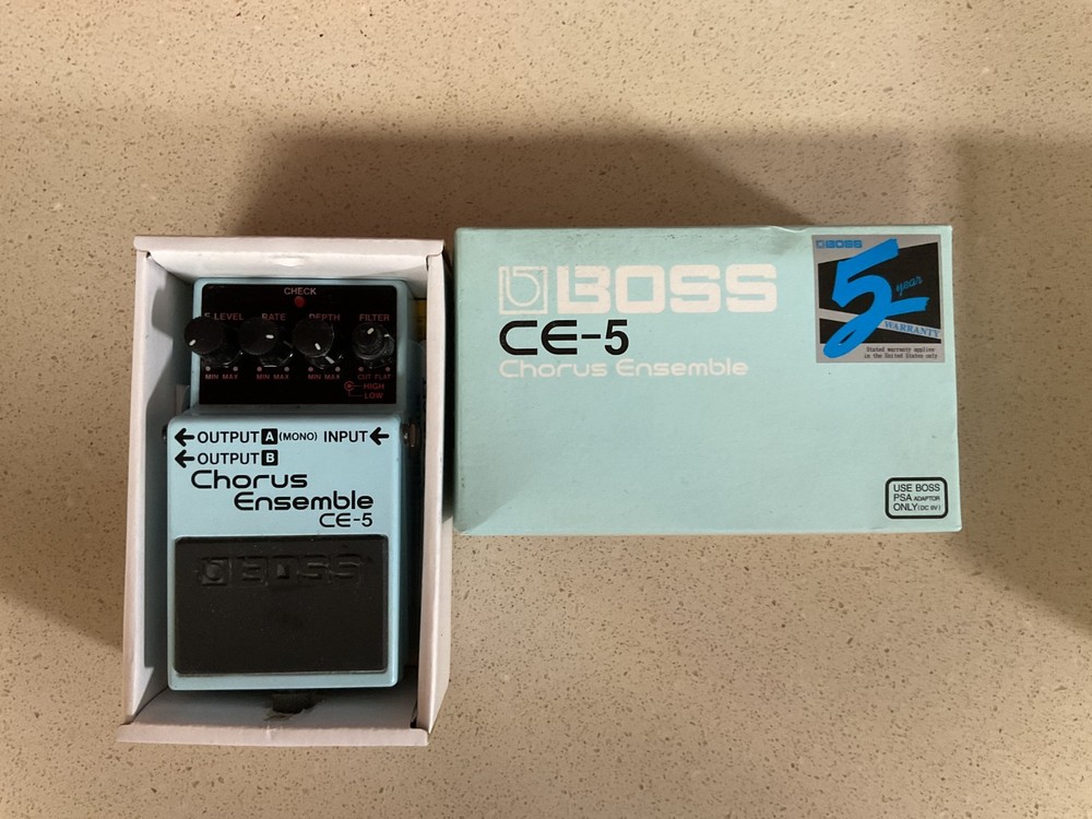 Boss: CE-5 Stereo Chorus Ensemble Pedal (Open Box Special)