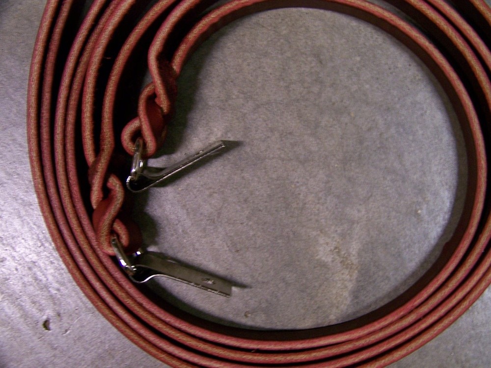 One Pair Leather Saddle Strings With Clip & Dee-Ring Hardware 1/2 Inch Wide
