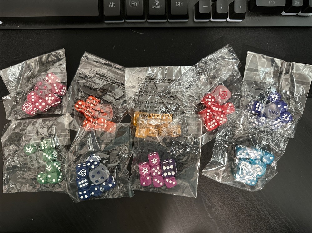 Pokémon Dice Lot (9 Included)