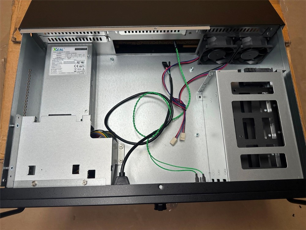 3xLogic D-2335-CO-3XL01 Empty Server Chasis with Power Supply