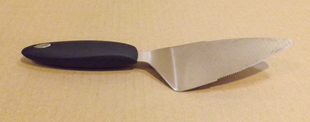 OXO Good Grips Cake Pie Server